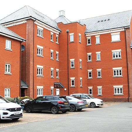 Lexden Lovely Modern Apartment Close To Town Centre מראה חיצוני תמונה