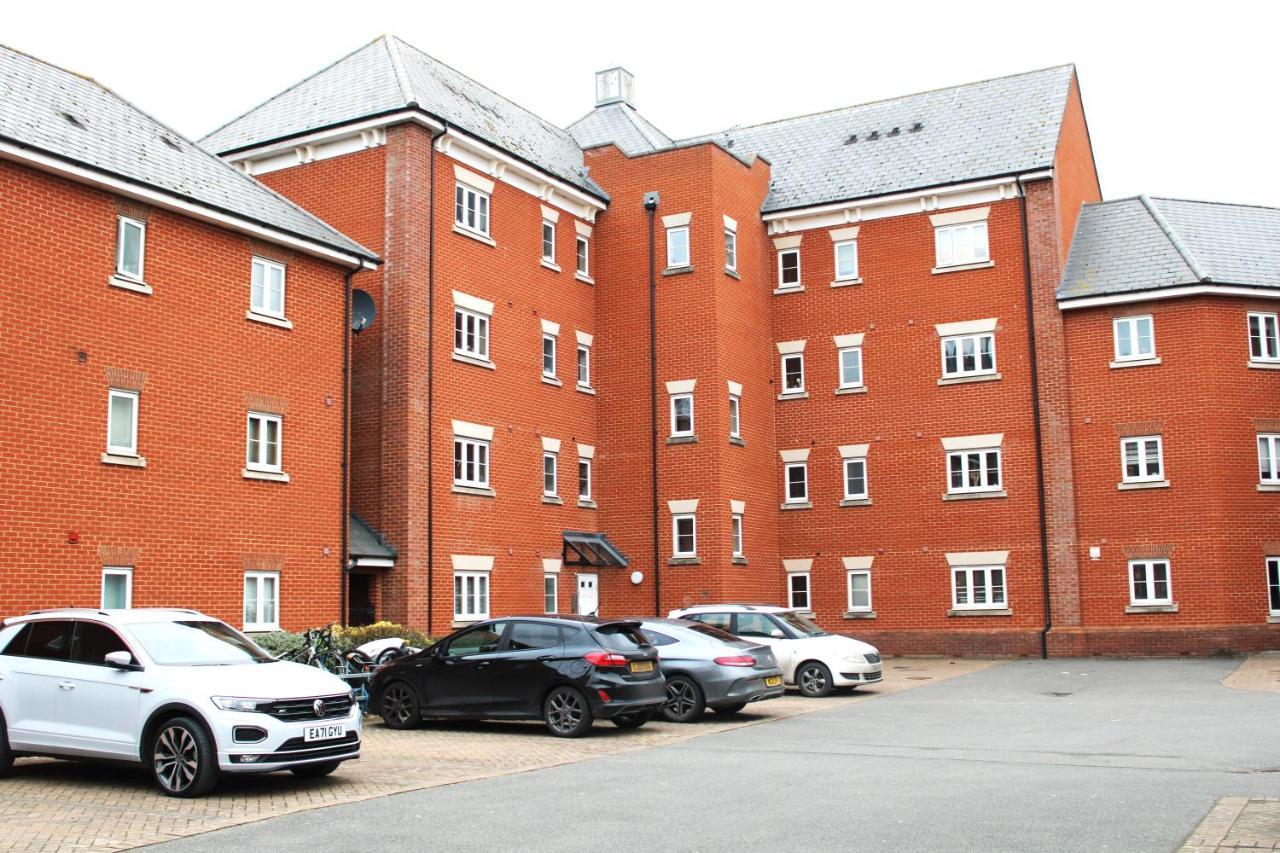 Lexden Lovely Modern Apartment Close To Town Centre מראה חיצוני תמונה